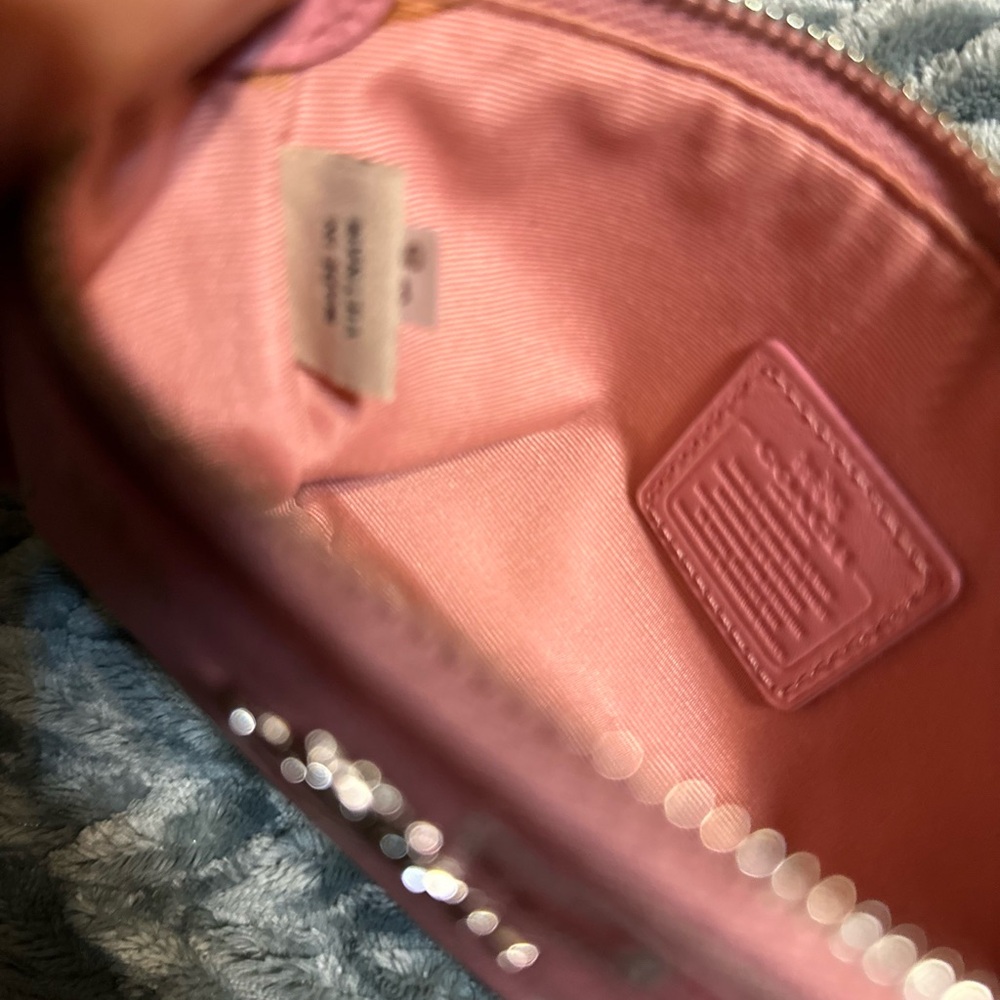 Coach Pink Heart Motif Wristlet - Picture 6 of 6